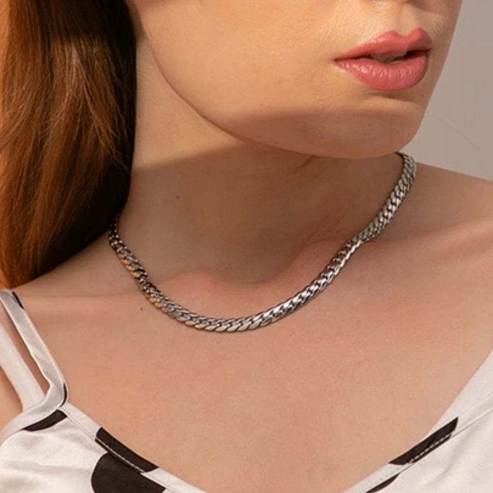 New 18K White Gold Plated Braided Snake Chain Necklace - Picture 2 of 4